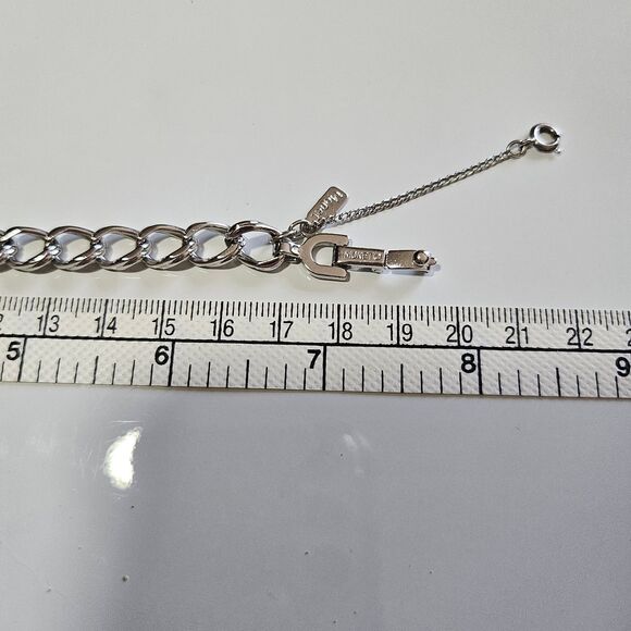 **FinalSale** Vintage "Monet" Silver Tone Textured Chain Double Link Bracelet 7" - Picture 6 of 13